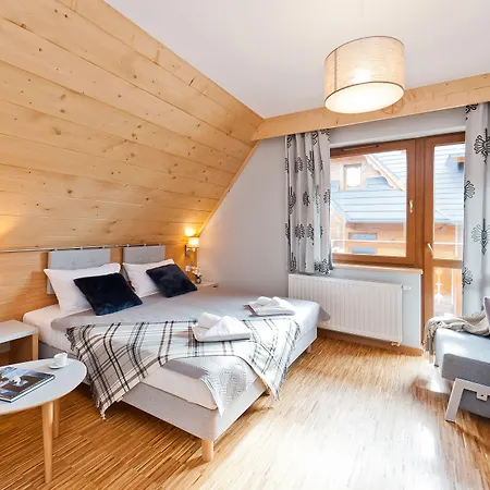 מלון Sun & Snow Lipki Park 3*