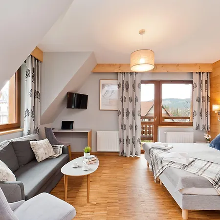 מלון Sun & Snow Lipki Park