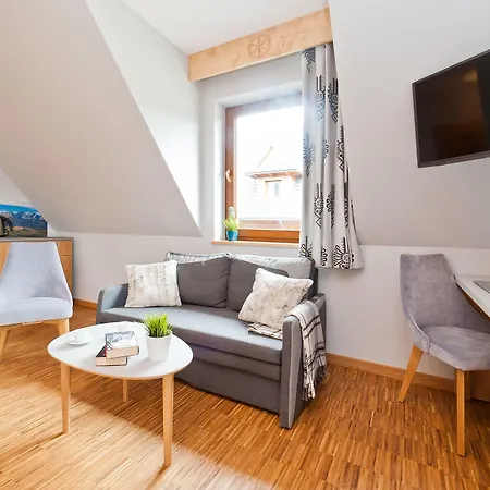 Sun & Snow Lipki Park מלון זקופאנה