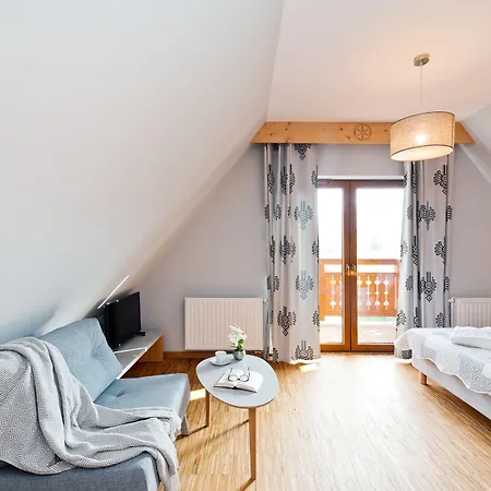 Sun & Snow Lipki Park