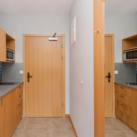 Sun & Snow Lipki Park 3* זקופאנה