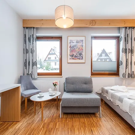 Sun & Snow Lipki Park זקופאנה