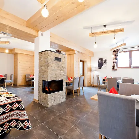 Sun & Snow Lipki Park זקופאנה