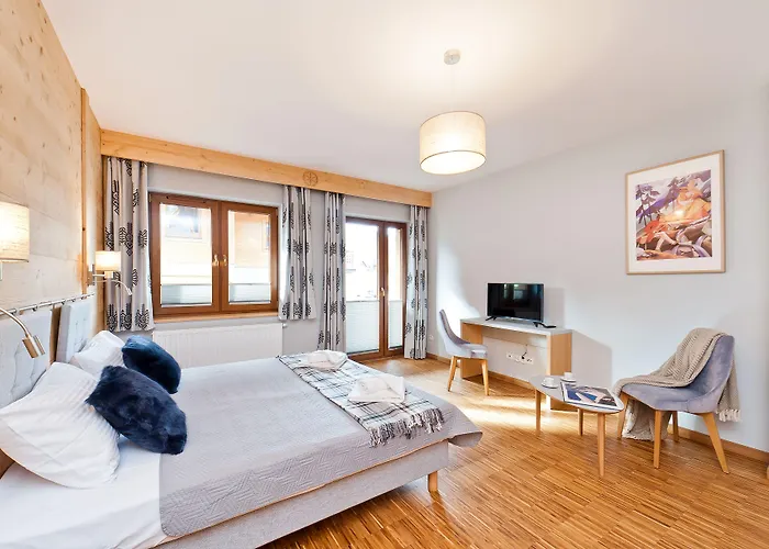 Sun & Snow Lipki Park ザコパネ