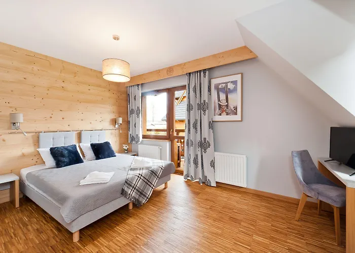 ホテル Sun & Snow Lipki Park 3*