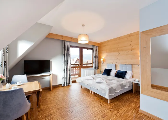 Sun & Snow Lipki Park 3*