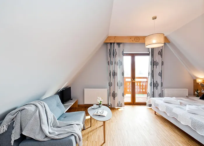 Sun & Snow Lipki Park