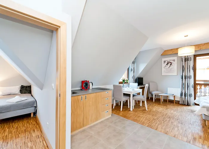 Sun & Snow Lipki Park ホテル ザコパネ