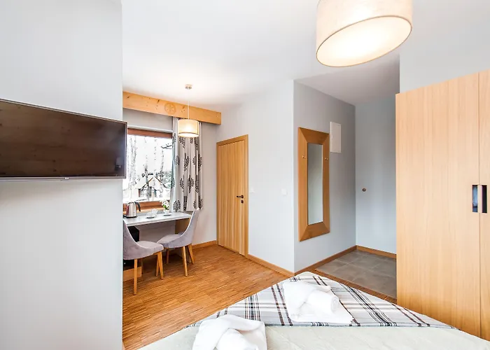 Sun & Snow Lipki Park ホテル ザコパネ