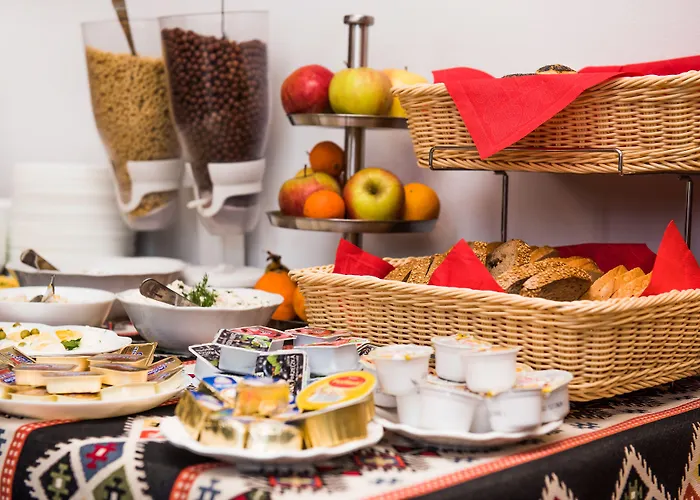 Sun & Snow Lipki Park 3*