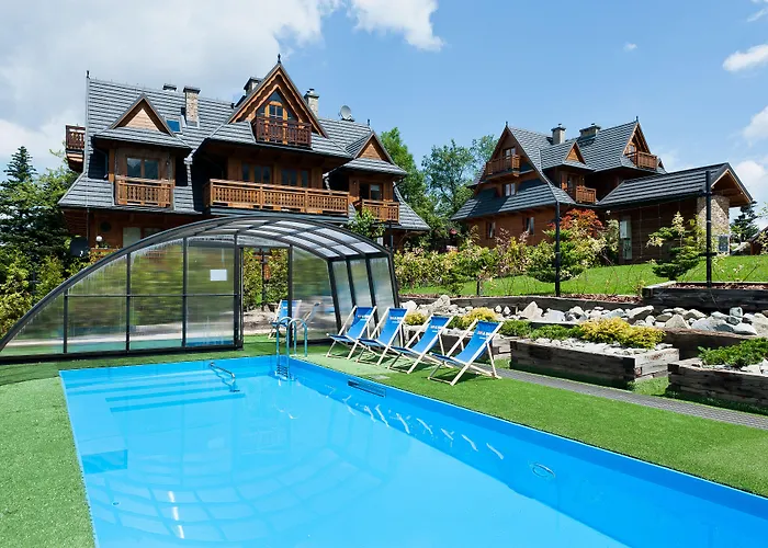 Sun & Snow Lipki Park