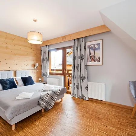 Hotel Sun & Snow Lipki Park 3*