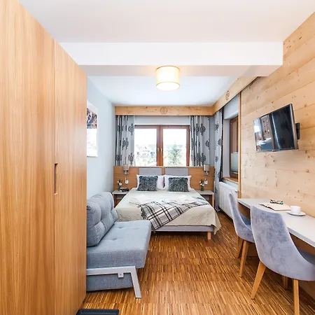 Sun & Snow Lipki Park 3* زاكوباني