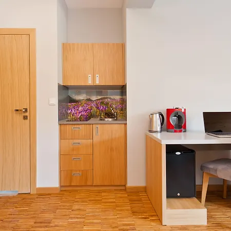 Sun & Snow Lipki Park