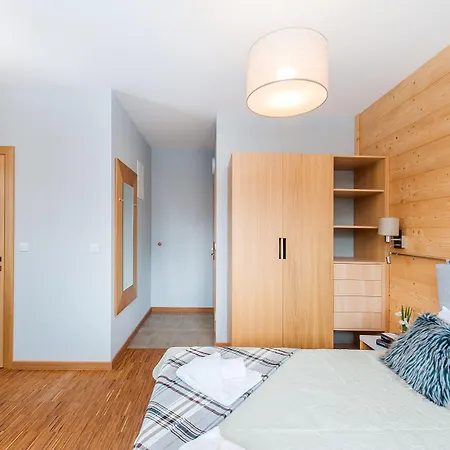 Sun & Snow Lipki Park Hotel 3*