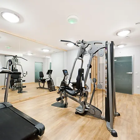 Sun & Snow Lipki Park Hotel 3*