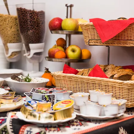 Sun & Snow Lipki Park 3*