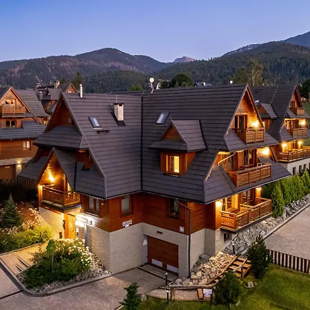 Sun & Snow Lipki Park Hotel 3*