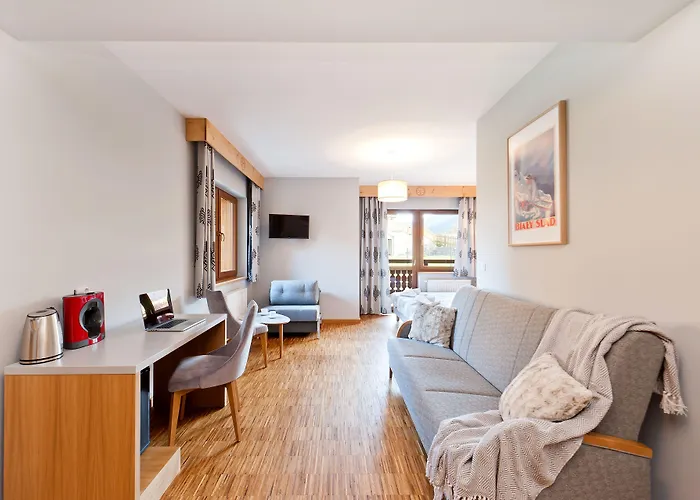 호텔 Sun & Snow Lipki Park 자코파네