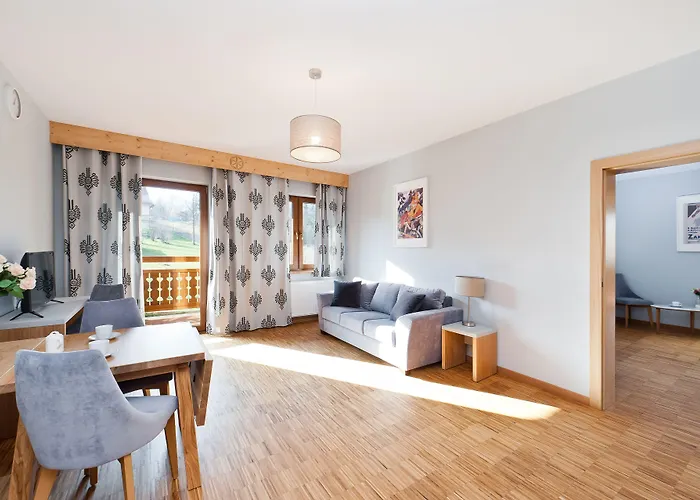 호텔 Sun & Snow Lipki Park 3*