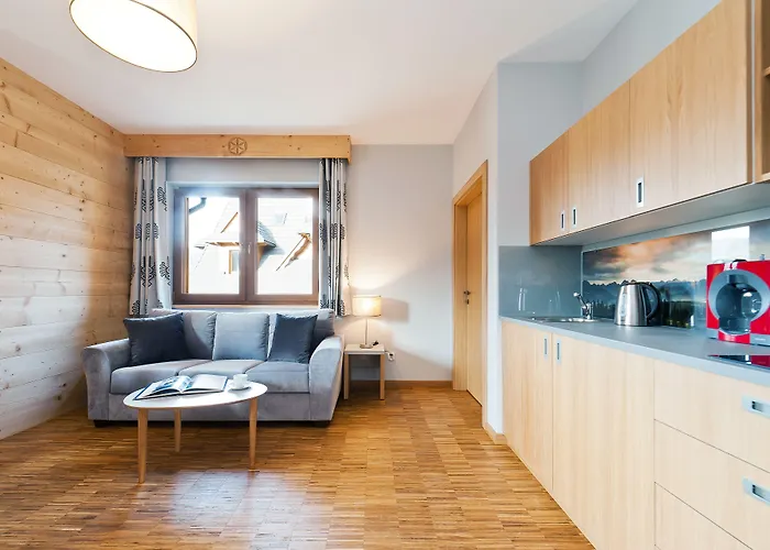 호텔 Sun & Snow Lipki Park 자코파네