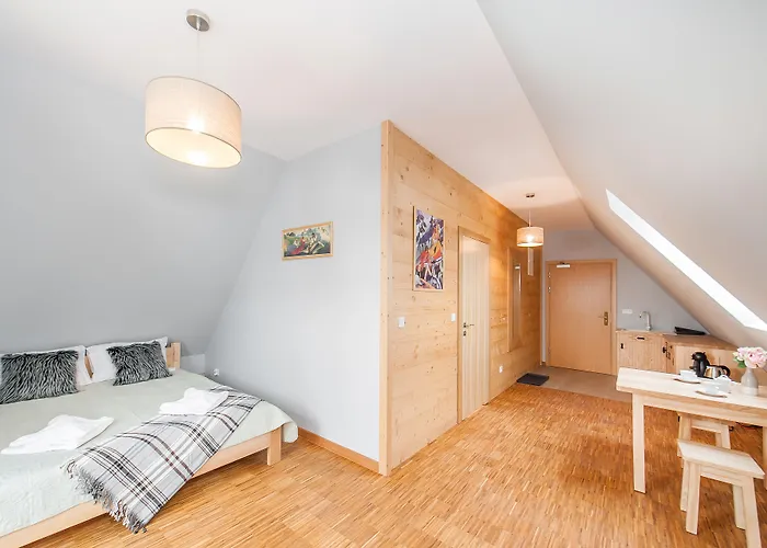 Sun & Snow Lipki Park